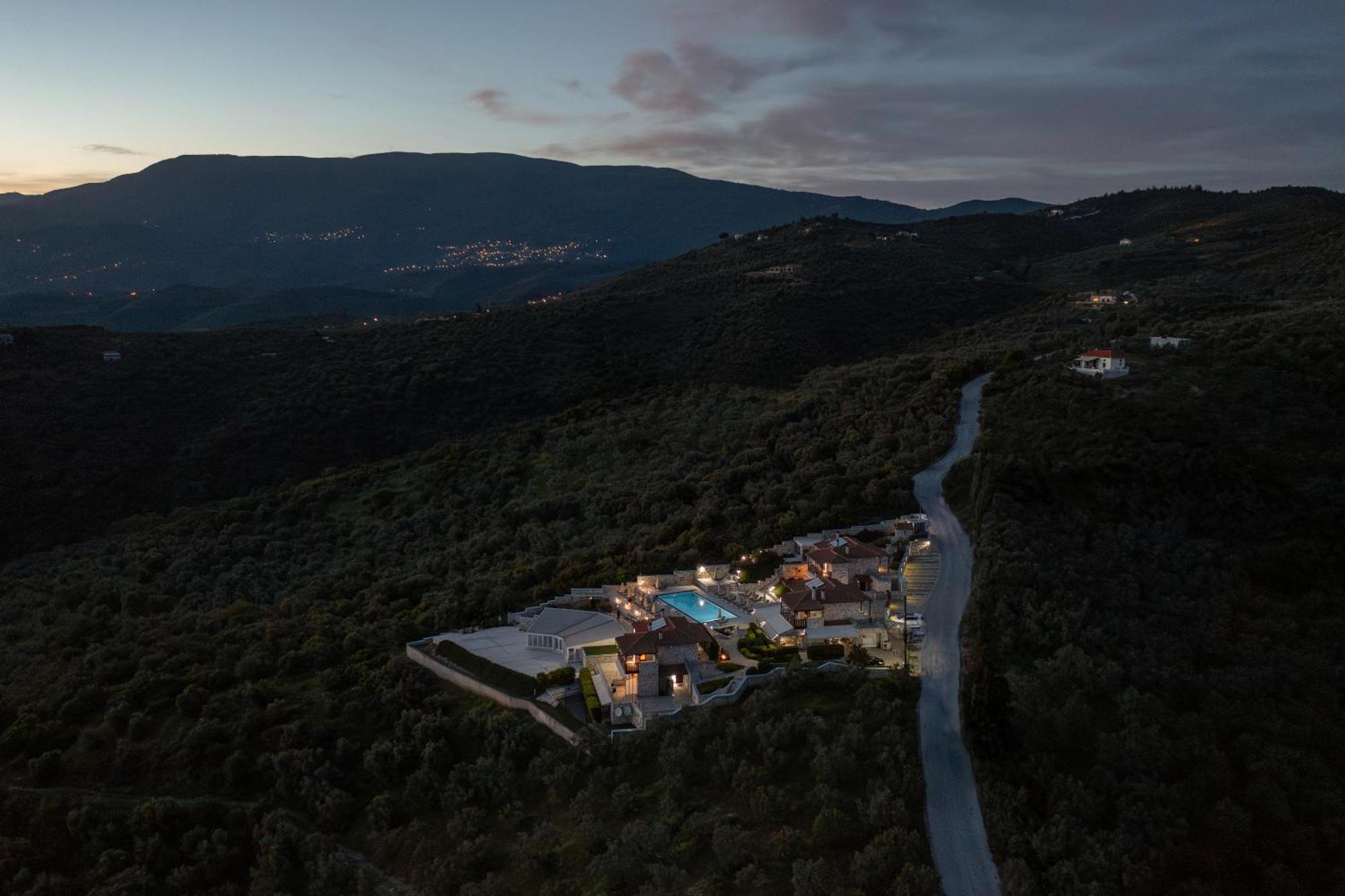 Karavia Lux Inn Afissos Exterior foto