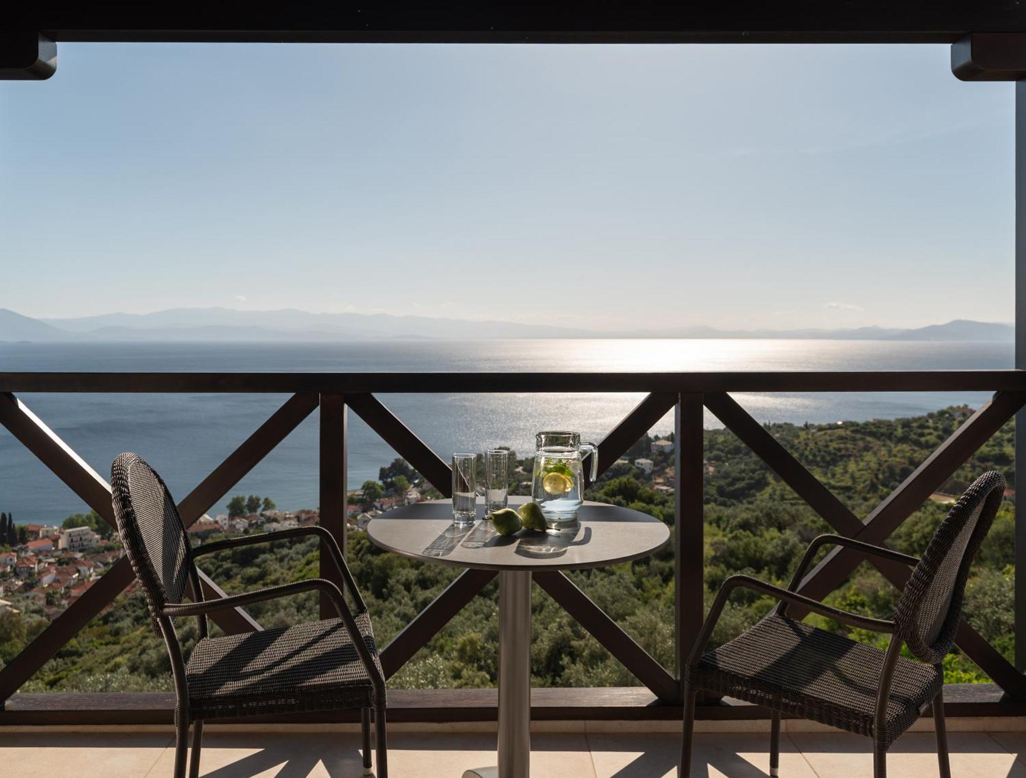 Karavia Lux Inn Afissos Exterior foto